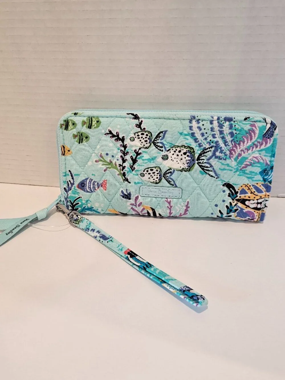 NWT Vera Bradley RFID Accordion Wristlet Wallet Antilles Treasure Water Sea